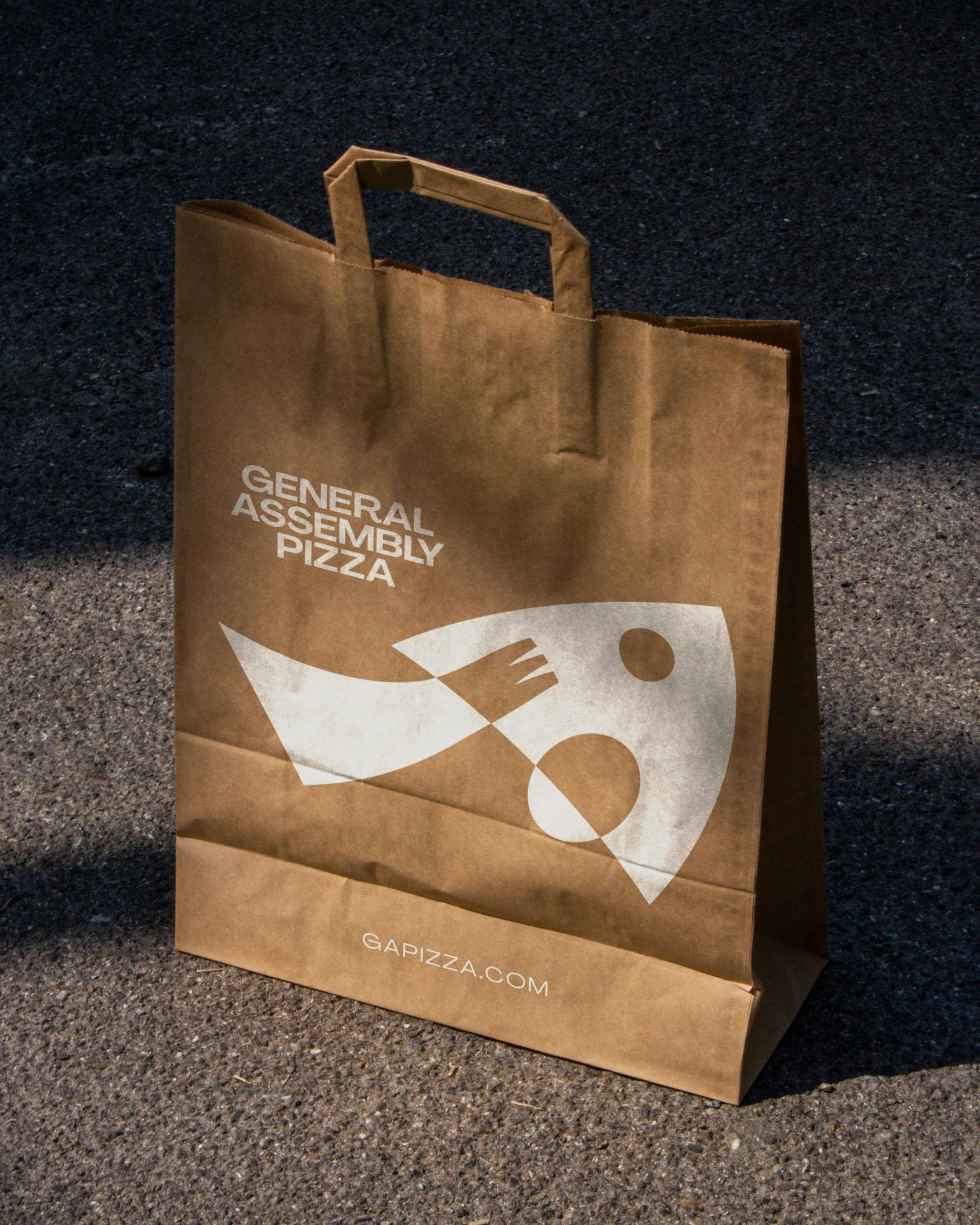 Packaging of takeout bag design for General Assembly Pizza.